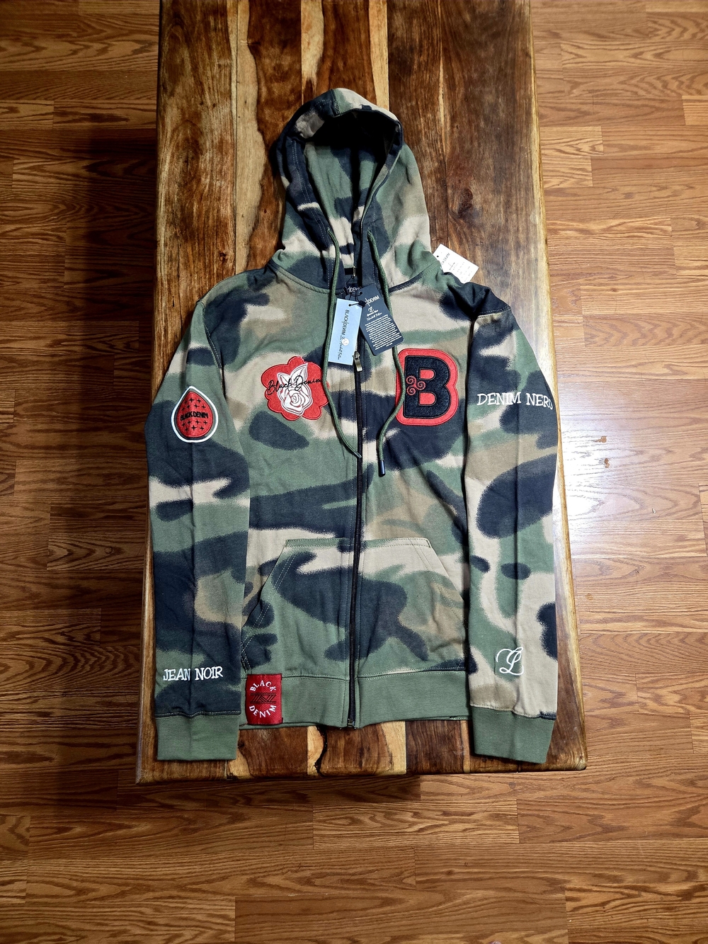 Black Denim Unisex Green Camo Embroidered Zip-up Hoodie. Size Medium